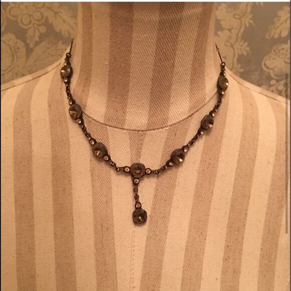 YONI GORGEOUS crystal gem necklace - Picture 6 of 9